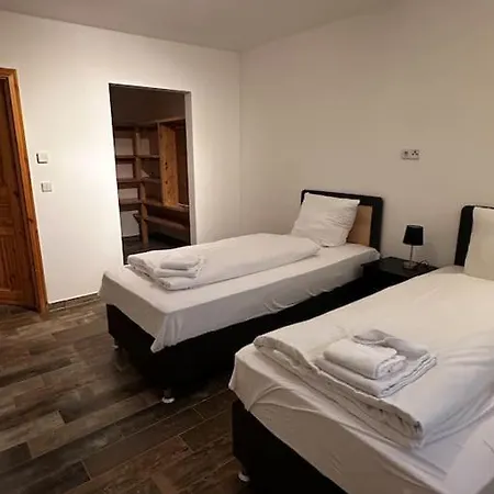 Apartamento 4 Apartment, Parkplatz & Garten, Nah A10, Berlin